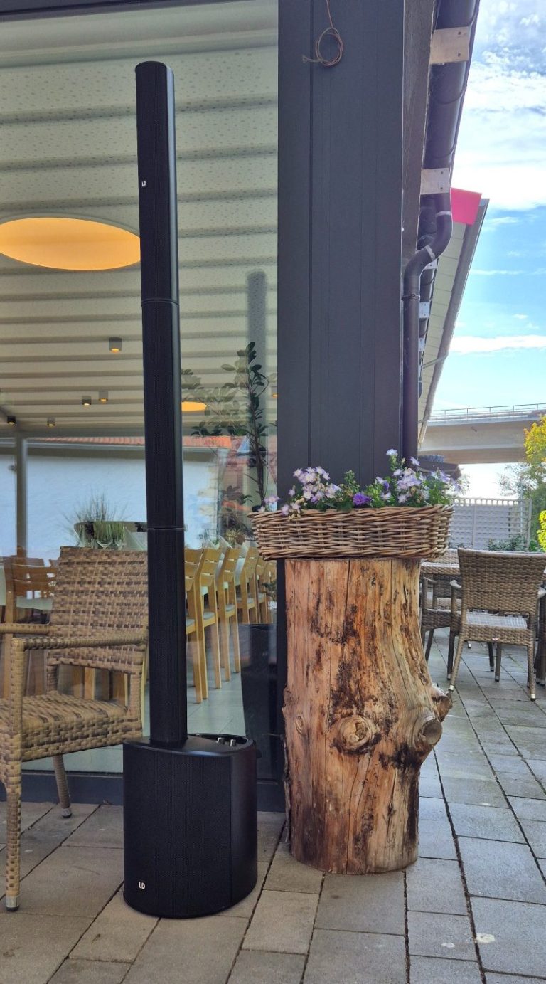 Kabelloser Akku-Lautsprecher für Sektempfang oder freie Trauung